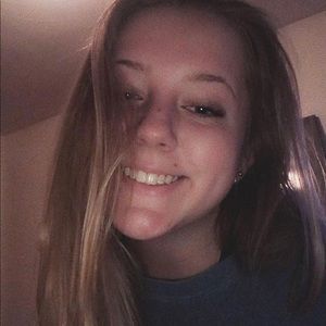 Meet your Posher, Hailee